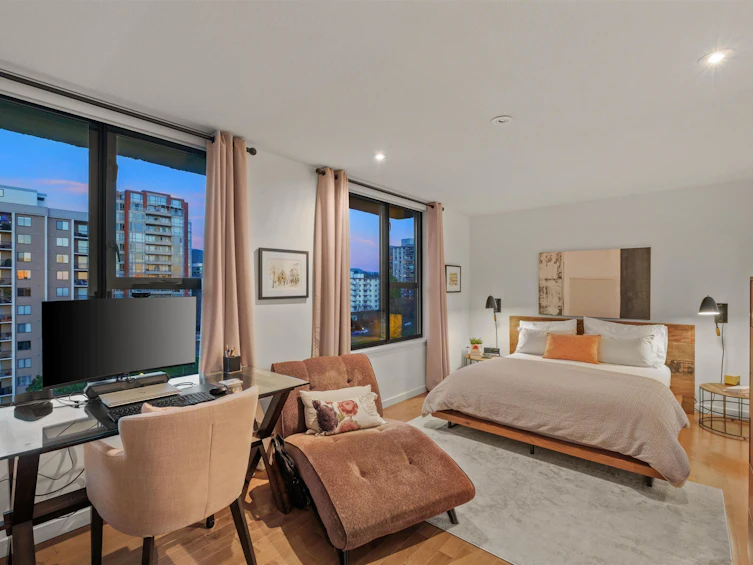 PH8-683 W Victoria Park, North Vancouver, BC, V7M 0A2 - 25