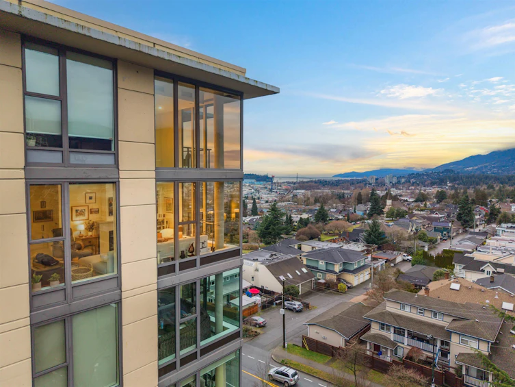 PH8-683 W Victoria Park, North Vancouver, BC, V7M 0A2 - 2