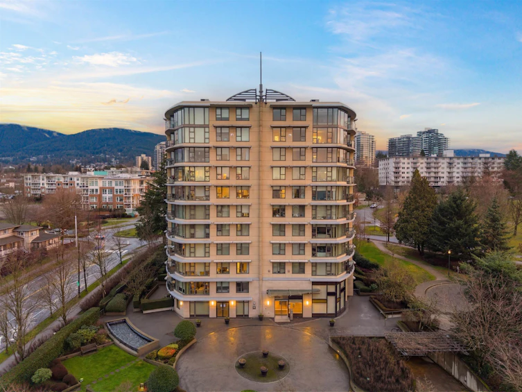 PH8-683 W Victoria Park, North Vancouver, BC, V7M 0A2 - 40