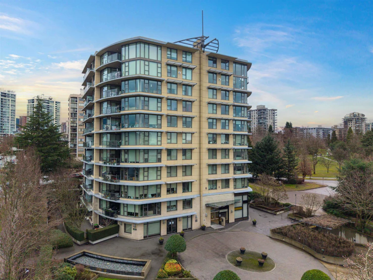 PH8-683 W Victoria Park, North Vancouver, BC, V7M 0A2 - 36