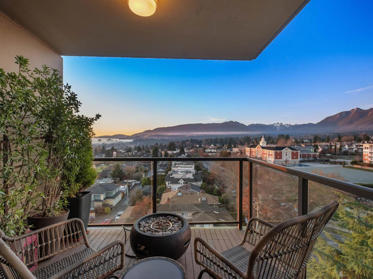 PH8-683 W Victoria Park, North Vancouver, BC, V7M 0A2 - 18