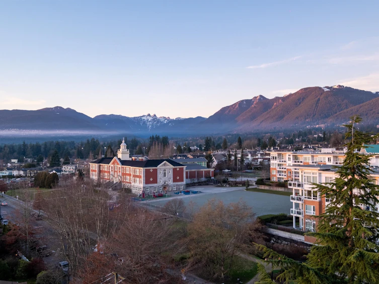 PH8-683 W Victoria Park, North Vancouver, BC, V7M 0A2 - 39