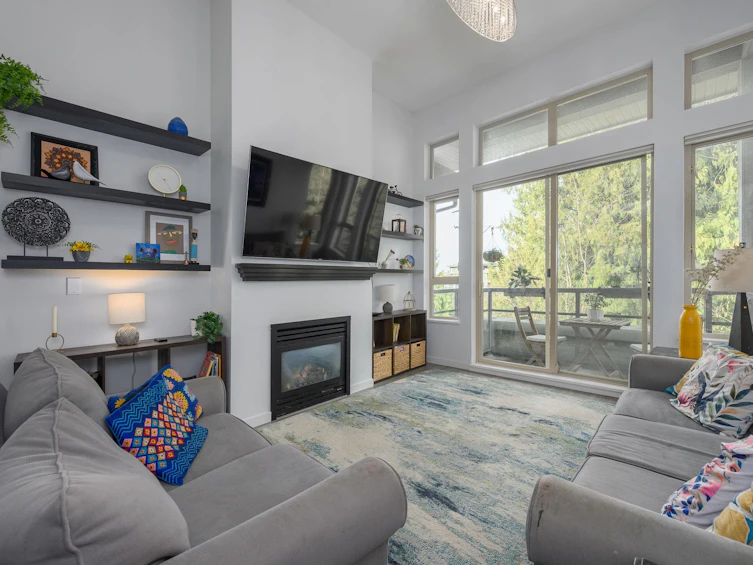 409-9329 University Crescent, Burnaby, BC, V5A 4Y4 - 3