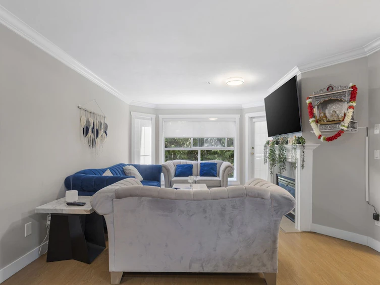 310-7435 121a Street, Surrey, BC, V3W 0W8 - 11