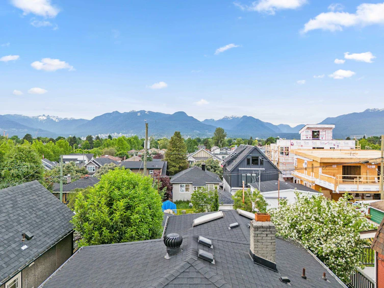 2641 E 5th Avenue, Vancouver, BC, V5M 1N1 - 35