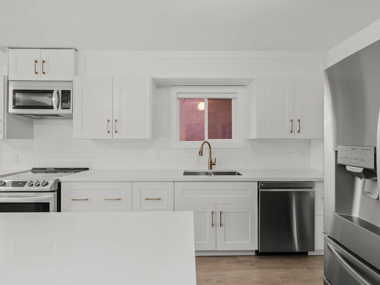 2641 E 5th Avenue, Vancouver, BC, V5M 1N1 - 19