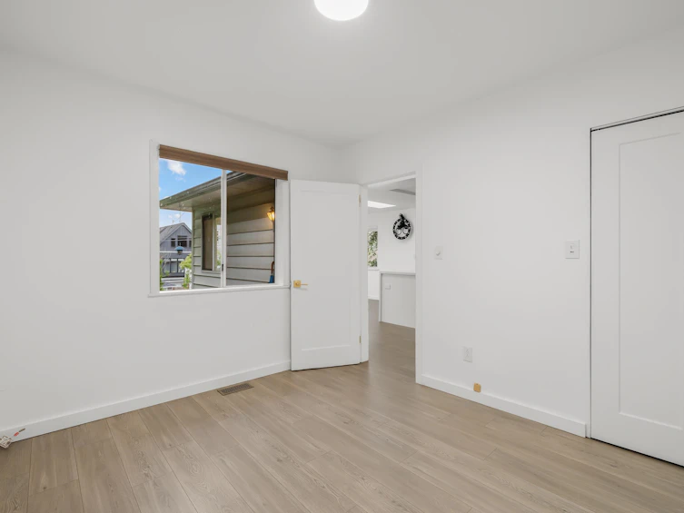 2641 E 5th Avenue, Vancouver, BC, V5M 1N1 - 12