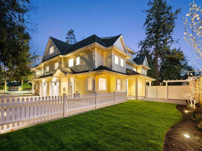 2-4569 Arthur Drive - 4
