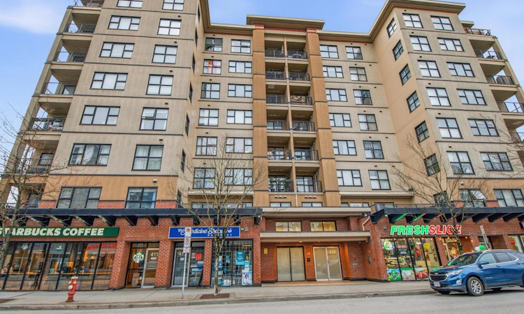 403-415 E Columbia Street