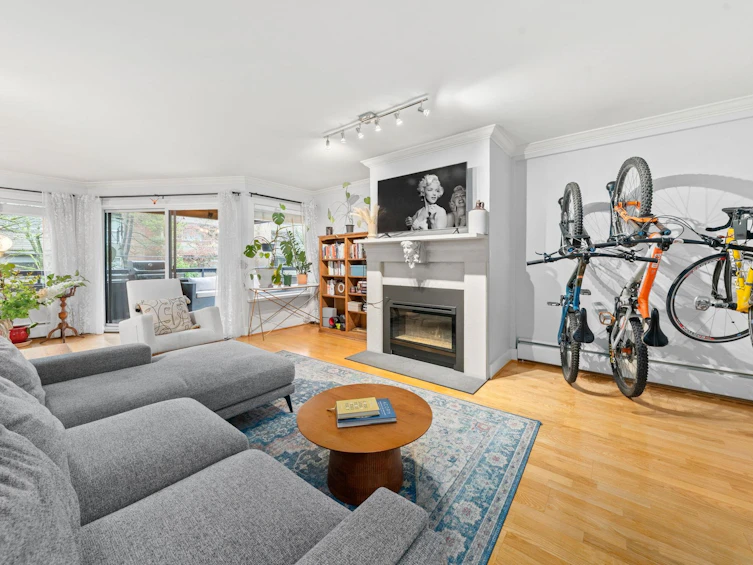 209-1720 W 12th Avenue, Vancouver, BC, V6J 2E6 - 2