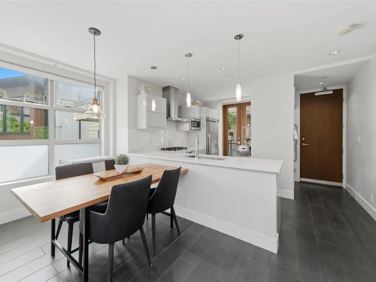 204-2388 Marine Drive, West Vancouver, BC, V7V 1K8 - 8
