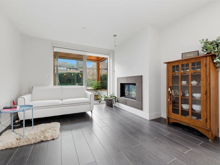 204-2388 Marine Drive, West Vancouver, BC, V7V 1K8 - 2