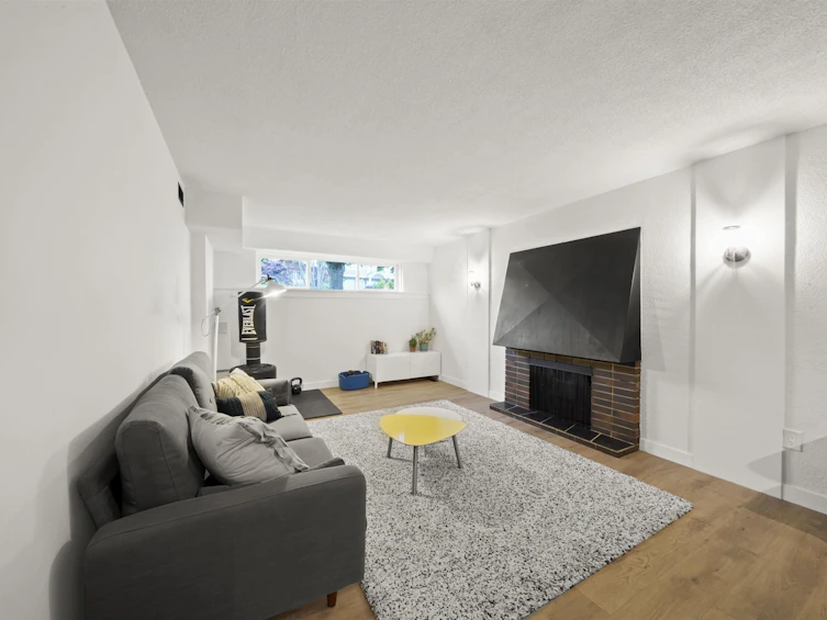 75 Springer Avenue, Burnaby, BC, V5B 3K4 - 18