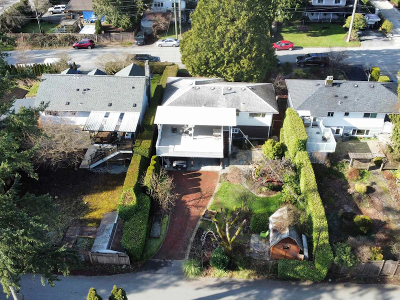 3726 Sefton Street, Port Coquitlam BC V3B 3R5