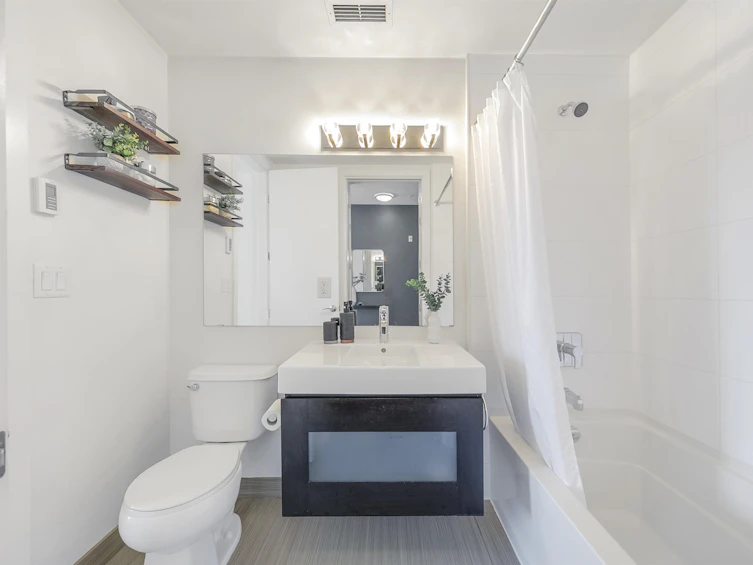 206-3333 Main Street, Vancouver, BC, V5V 3M8 - 25