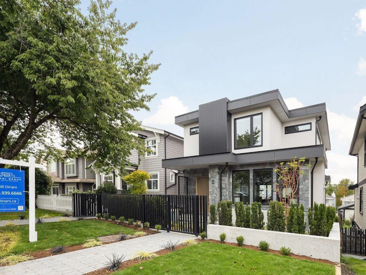 4413 Oxford Street, Burnaby, BC, V5C 1E6