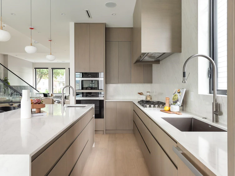 4413 Oxford Street, Burnaby, BC, V5C 1E6 - 5