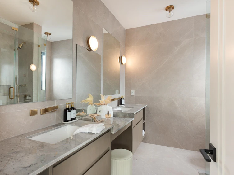 4413 Oxford Street, Burnaby, BC, V5C 1E6 - 20