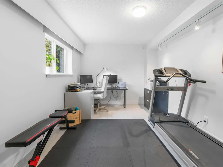 11895 82a Avenue, Delta, BC, V4C 3P6 - 29