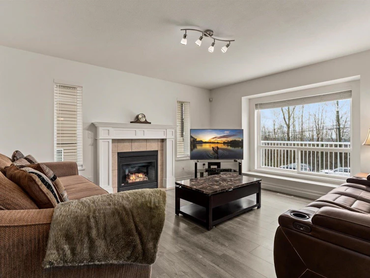 5800 Jinkerson Road, Chilliwack, BC, V2R 0C8 - 2