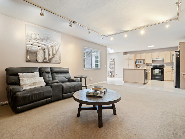6202 189 Street, Surrey, BC, V3S 7T7 - 19