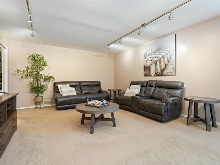 6202 189 Street, Surrey, BC, V3S 7T7 - 23