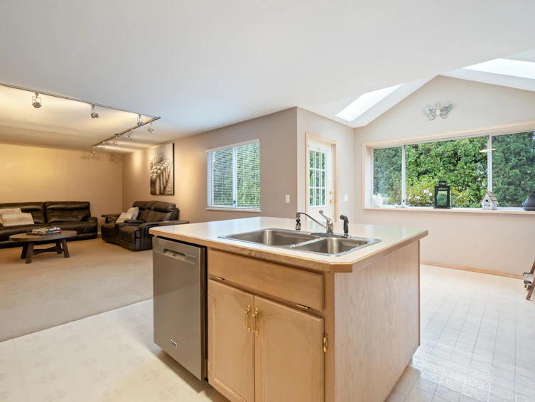 6202 189 Street, Surrey, BC, V3S 7T7 - 16