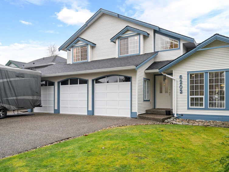 6202 189 Street, Surrey, BC, V3S 7T7 - 2
