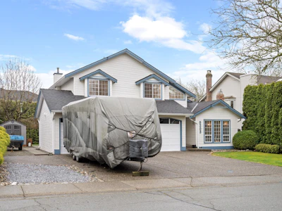 6202 189 Street - 3