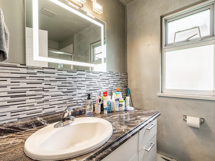 12490 114 Avenue, Surrey, BC, V3V 3N7 - 25