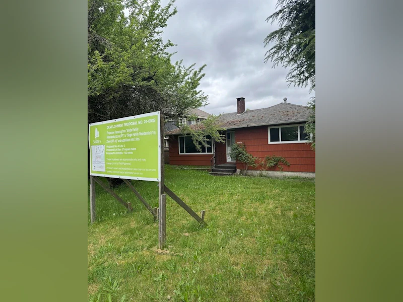 14271 88th Avenue, Surrey BC V3W 3L8