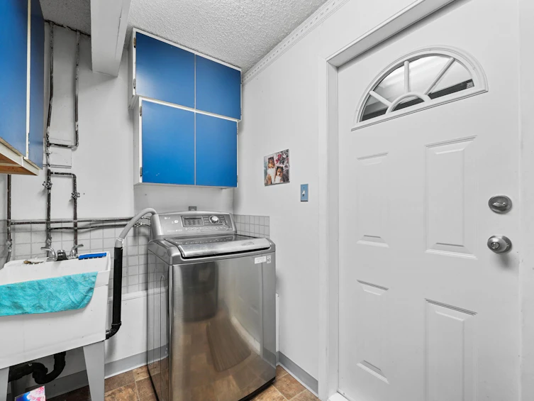 3887 Robin Place, Port Coquitlam, BC, V3B 4Y6 - 25