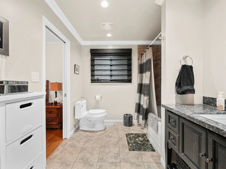 3887 Robin Place, Port Coquitlam, BC, V3B 4Y6 - 13