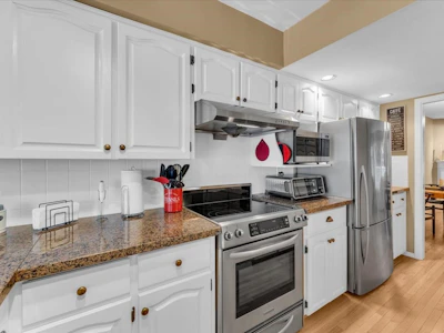 25-10045 154 Street - 4
