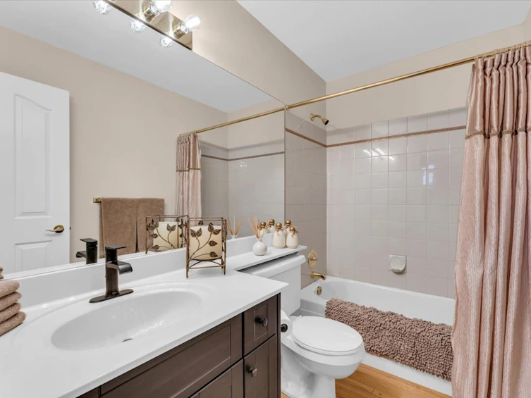 25-10045 154 Street, Surrey, BC, V3R 4J5 - 10