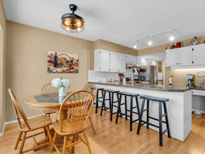 25-10045 154 Street - 5