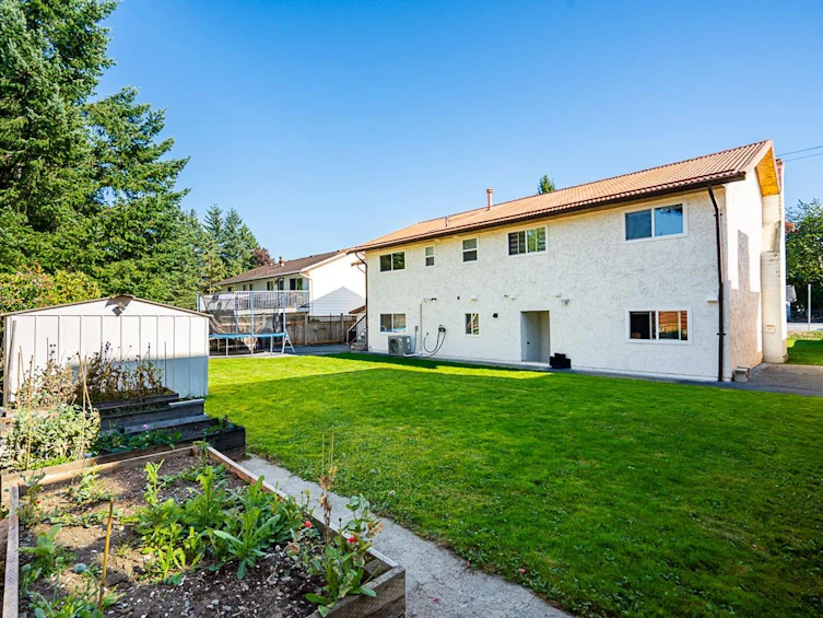 17233 60 Avenue, Surrey, BC, V3S 1T7 - 35