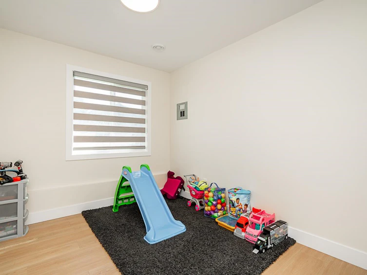 17233 60 Avenue, Surrey, BC, V3S 1T7 - 21