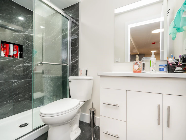 17233 60 Avenue, Surrey, BC, V3S 1T7 - 24