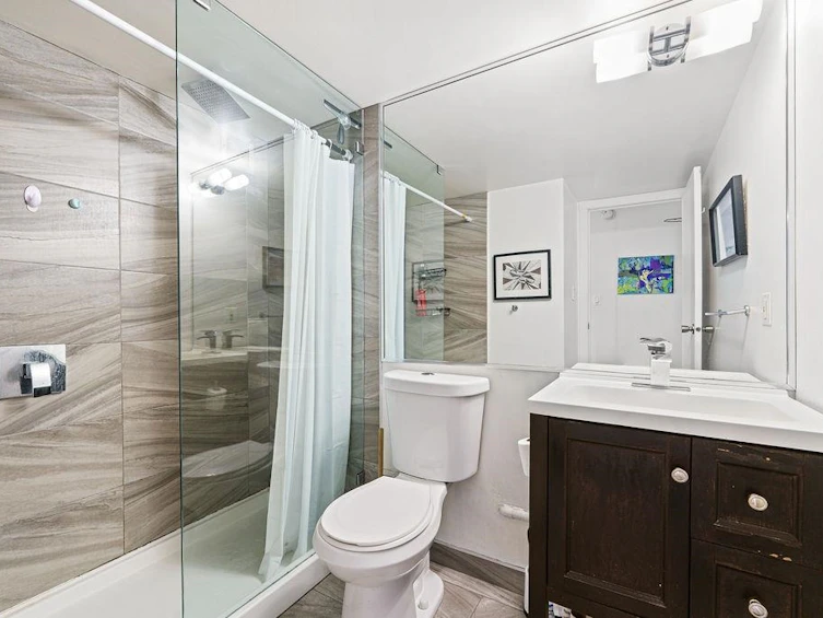 301-1333 Hornby Street, Vancouver, BC, V6Z 2C1 - 2