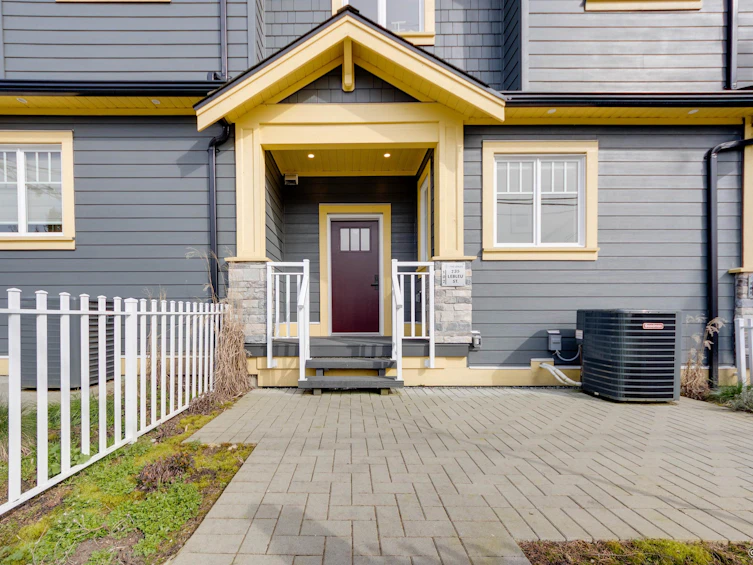 102-235 Lebleu Street, Coquitlam, BC, V3K 4L7 - 3