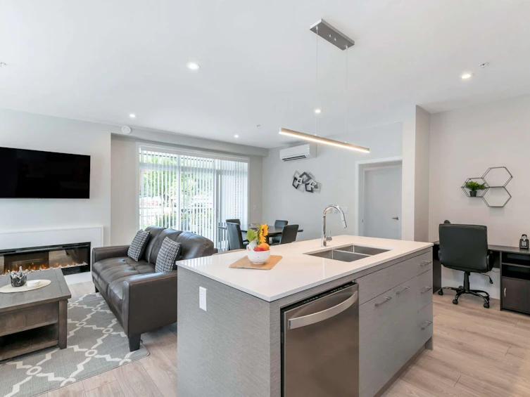 101-45500 Market Way, Chilliwack, BC, V2R 6G5 - 7