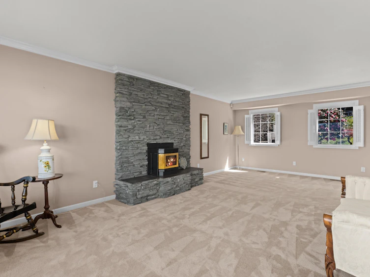 4 Strachan Point Road, West Vancouver, BC, V7W 1C6 - 6