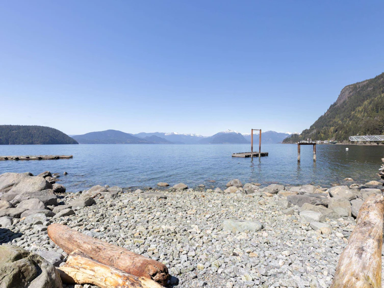 4 Strachan Point Road, West Vancouver, BC, V7W 1C6 - 32
