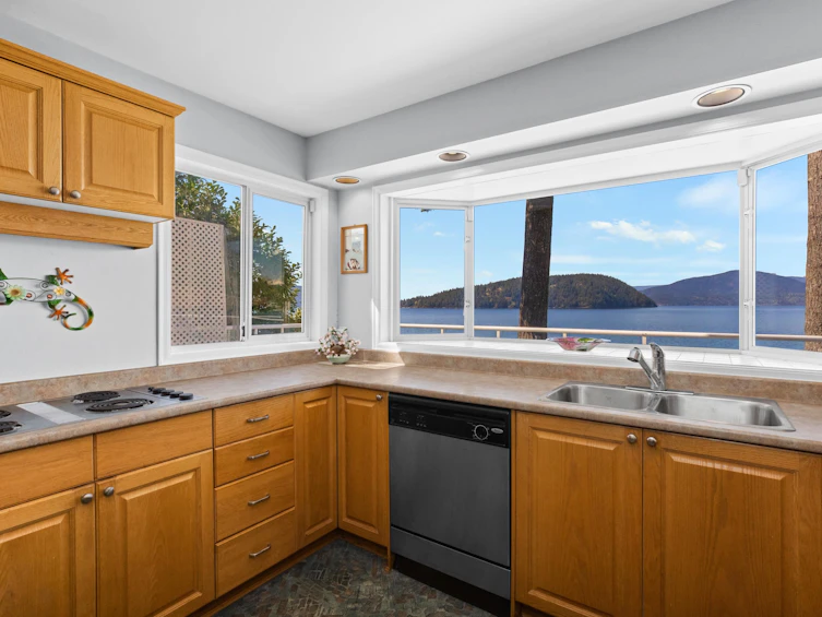 4 Strachan Point Road, West Vancouver, BC, V7W 1C6 - 12