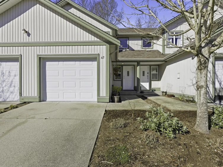 47-735 Park Road, Gibsons, BC, V0N 1V7 - 2