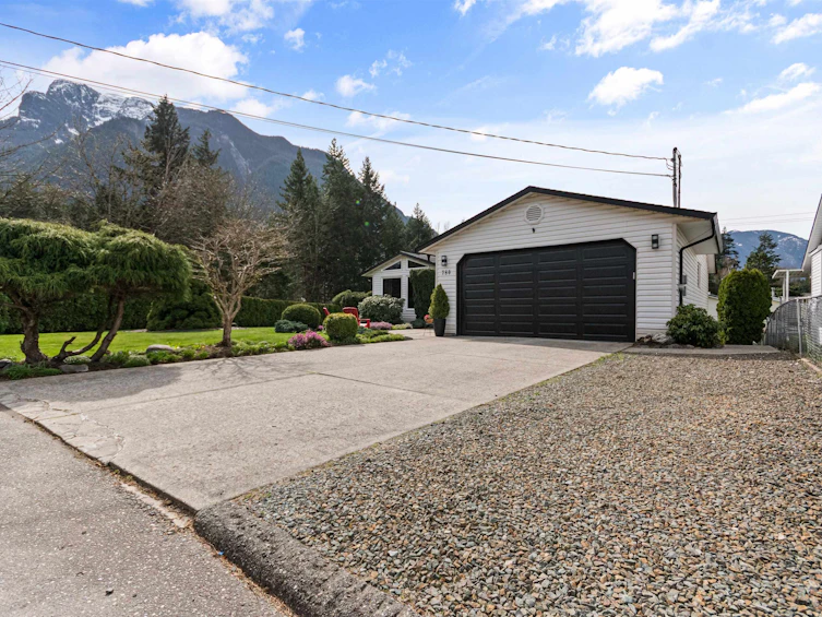 780 Olson Avenue, Hope, BC, V0X 1L0 - 6