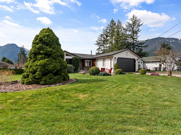 780 Olson Avenue, Hope, BC, V0X 1L0 - 37