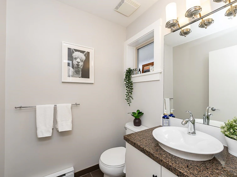 220-6111 London Road, Richmond, BC, V7E 3S3 - 21