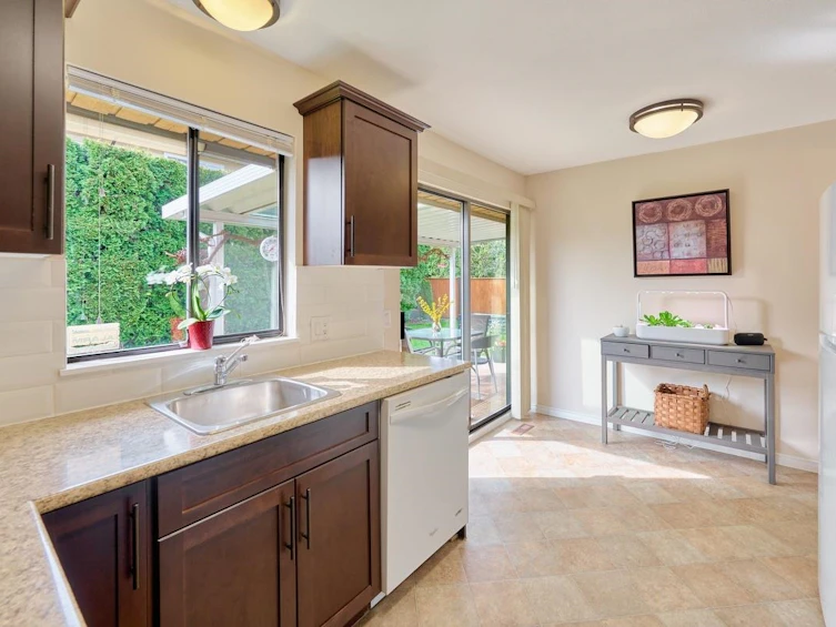 20398 Dale Drive, Maple Ridge, BC, V2X 8V6 - 10